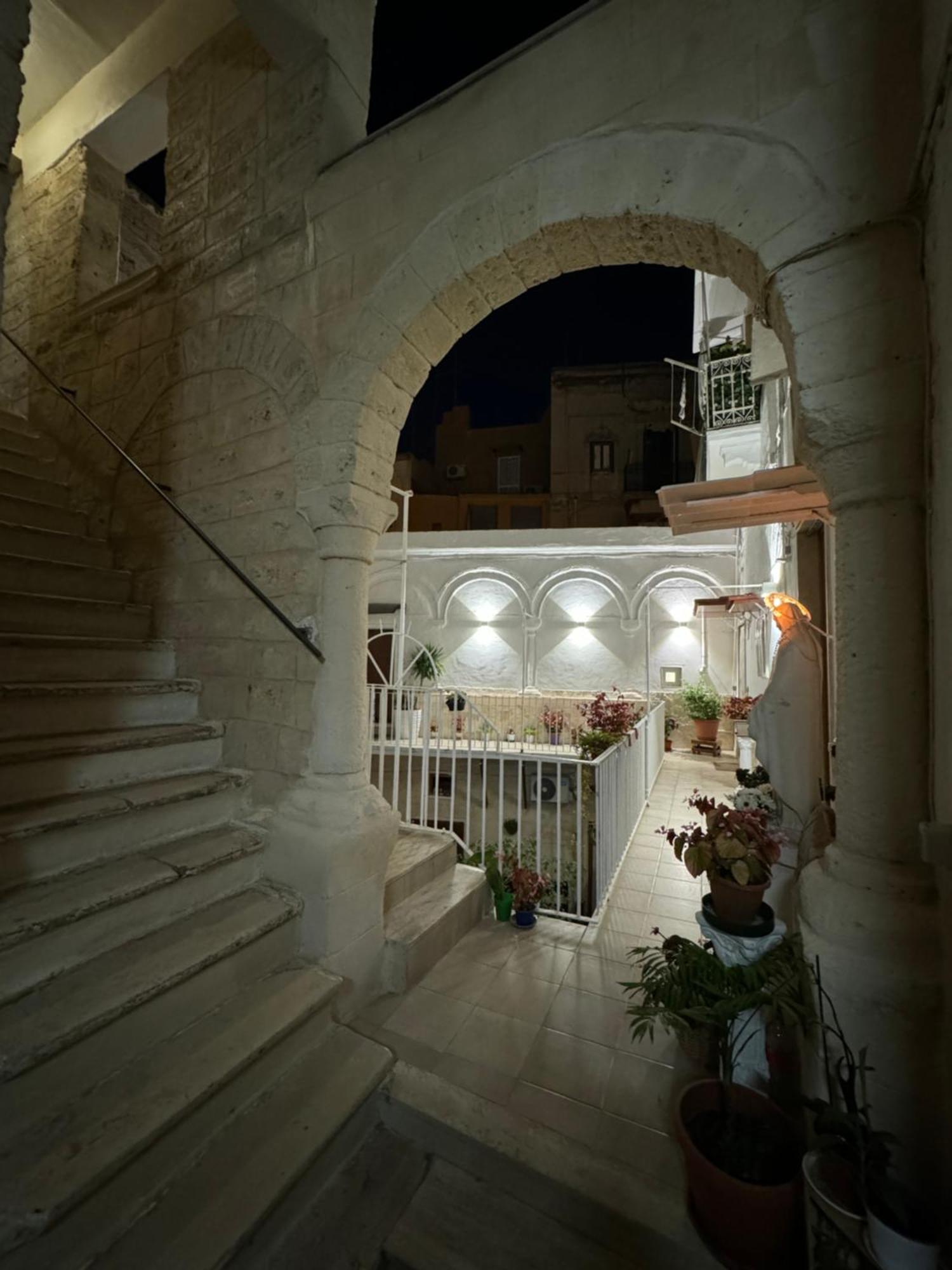 Onny'S House Bed & Breakfast Бари Екстериор снимка